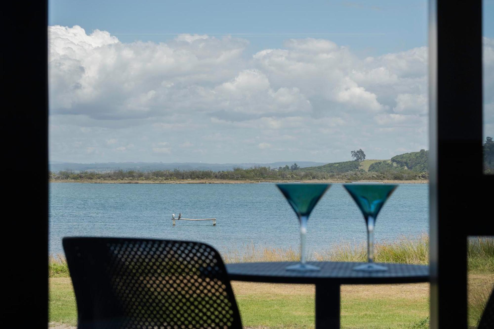 Pukehina Estuary Sunset Views Townhouse & Studio Extérieur photo